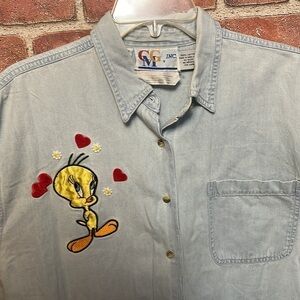 VINTAGE CMG Looney Tunes Tweety Bird Button Down Shirt, 100% cotton, Size Medium